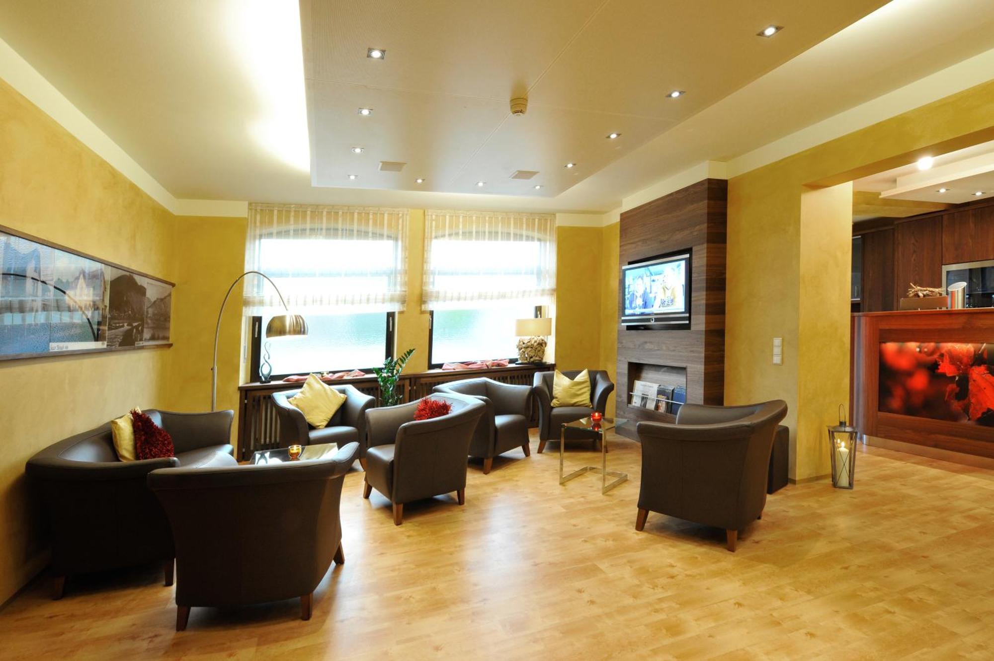Hotel Straubs Schoene Aussicht Klingenberg am Main Εξωτερικό φωτογραφία