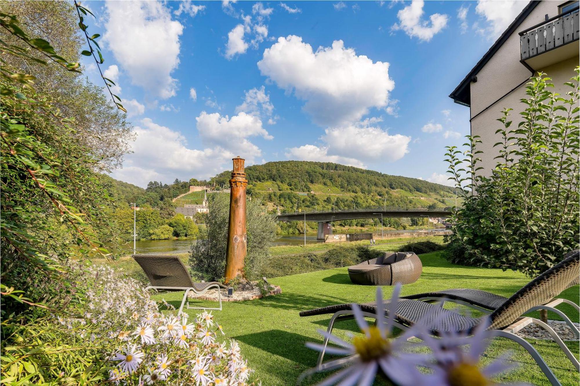 Hotel Straubs Schoene Aussicht Klingenberg am Main Εξωτερικό φωτογραφία