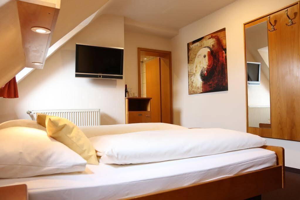 Hotel Straubs Schoene Aussicht Klingenberg am Main Εξωτερικό φωτογραφία